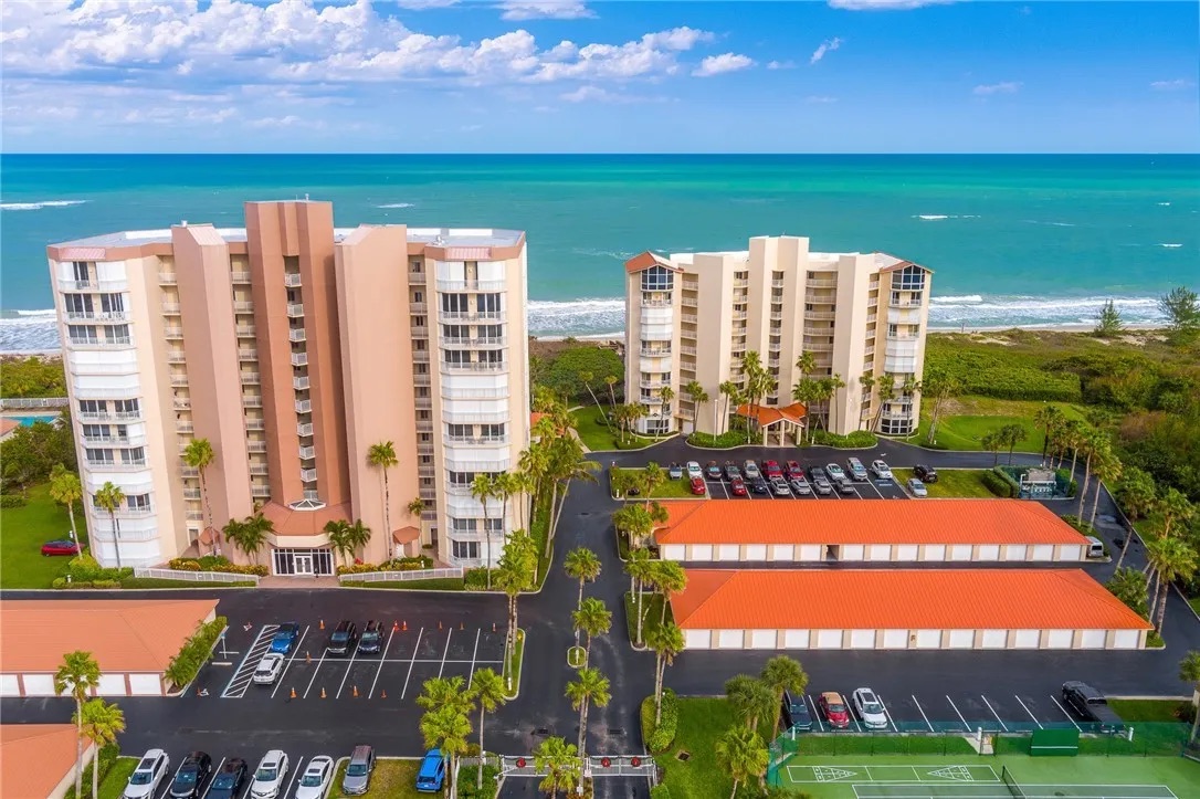 3870 N Highway A1A Apt 704, Hutchinson Island, FL